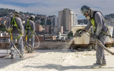 Spray de poliuretano em telhados no RJ: isolamento térmico, impermeabilização e economia de energia